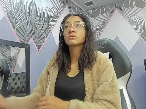 Snapshot of Jadde_Greyy_ chatting on December 14, 2025, 11:49 am Jadde Greyy online show from December 14, 2025, 11:49 am