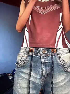 Juan Gomezz26 online show from February 18, 2026, 10:17 pm