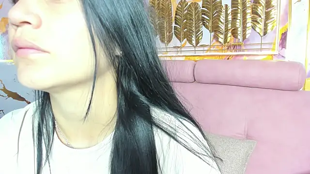 marahanson  online show from December 14, 2025, 2:00 pm