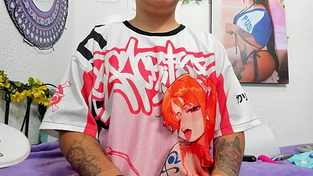 Hanna moore10 online show from February 3, 2026, 6:57 pm