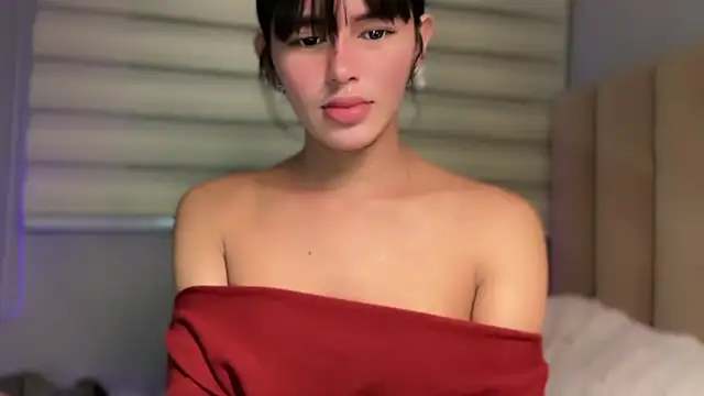 Snapshot of Annedee_ chatting on December 15, 2025, 8:31 am Annedee online show from December 15, 2025, 8:31 am