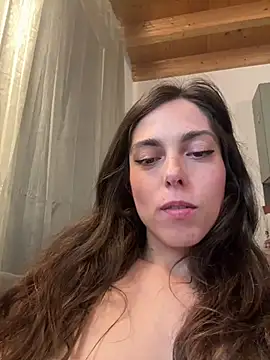Snapshot of YourSlutQueen chatting on April 28, 2026, 10:19 am YourSlutQueen online show from April 28, 2026, 10:19 am