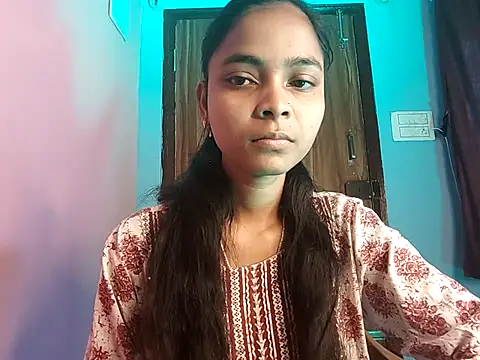 Snapshot of Maira_00 chatting on December 15, 2025, 6:19 am Maira 00 online show from December 15, 2025, 6:19 am