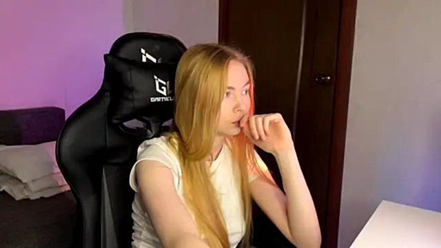 LumiSun online show from December 21, 2025, 5:36 pm