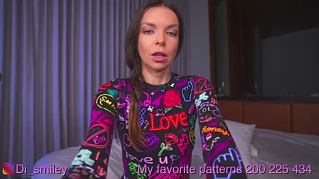 di smileyone online show from April 5, 2026, 12:50 am