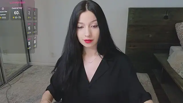 AlicePowells online show from April 14, 2026, 11:26 am