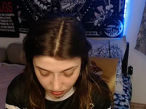 AlienforTwenty online show from February 10, 2026, 2:38 pm