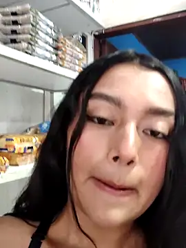 Snapshot of Naomism-- chatting on December 17, 2025, 8:03 pm Naomism-- online show from December 17, 2025, 8:03 pm