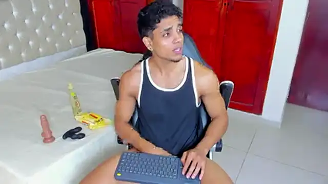 Snapshot of Dustyn_Michelle1 chatting on March 31, 2026, 10:01 pm Dustyn Michelle1 online show from March 31, 2026, 10:01 pm