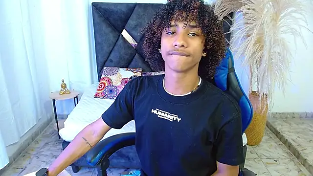 angelll18  online show from February 23, 2026, 8:53 pm