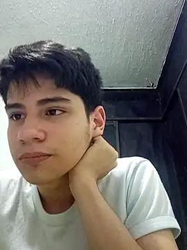 Sink198 online show from December 16, 2025, 4:17 am