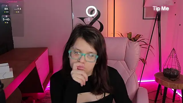 Ariell Mini online show from February 3, 2026, 1:16 pm