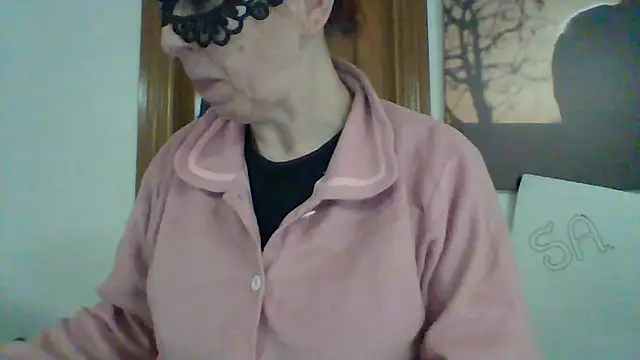 Lunamaya7 online show from December 21, 2025, 7:15 pm