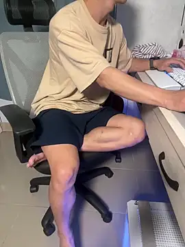 Snapshot of jason5858 chatting on February 1, 2026, 8:12 am jason5858 online show from February 1, 2026, 8:12 am