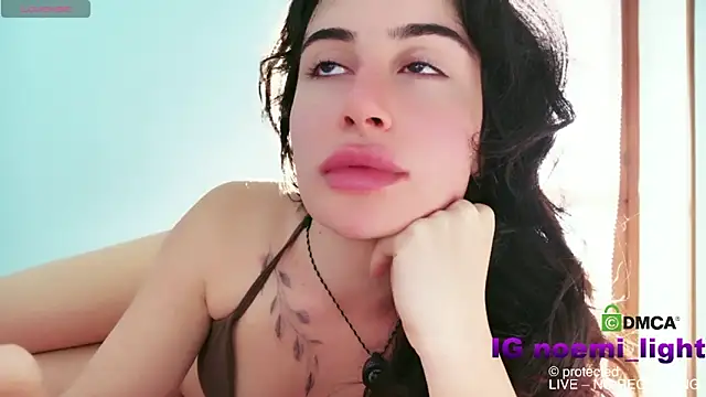 DeaAthena online show from March 10, 2026, 3:38 pm