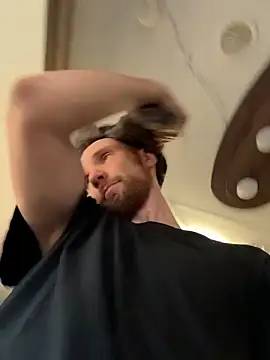 Snapshot of SparkledExtern chatting on February 21, 2026, 8:44 pm SparkledExtern online show from February 21, 2026, 8:44 pm