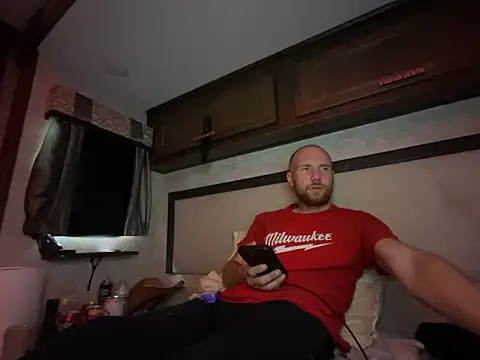 Snapshot of SparkledExtern chatting on February 8, 2026, 3:10 pm SparkledExtern online show from February 8, 2026, 3:10 pm