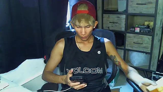 jhaycobXgarcia online show from March 8, 2026, 8:12 pm