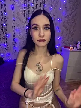 Snapshot of Show_Lissa chatting on December 15, 2025, 5:41 pm Show Lissa online show from December 15, 2025, 5:41 pm