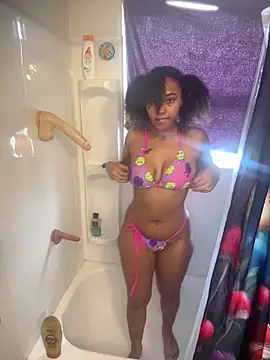 Snapshot of HonneyBunnyXO chatting on April 20, 2026, 9:27 pm HonneyBunnyXO online show from April 20, 2026, 9:27 pm