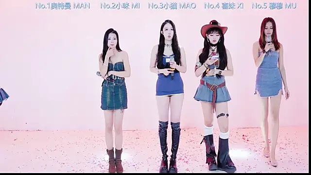 Snapshot of Luckygirls-339 chatting on December 17, 2025, 1:32 am Luckygirls-339 online show from December 17, 2025, 1:32 am