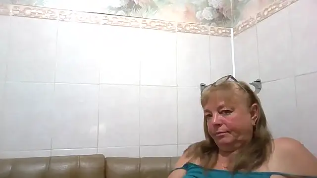 Snapshot of LinaLight88 chatting on June 29, 2026, 8:08 pm LinaLight88 online show from June 29, 2026, 8:08 pm
