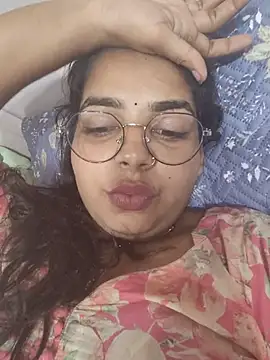 Snapshot of Himani_0122 chatting on July 7, 2026, 8:01 pm Himani 0122 online show from July 7, 2026, 8:01 pm