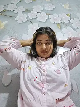 Snapshot of Himani_0122 chatting on July 5, 2026, 9:05 am Himani 0122 online show from July 5, 2026, 9:05 am