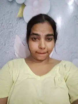 Snapshot of Himani_0122 chatting on June 27, 2026, 6:14 pm Himani 0122 online show from June 27, 2026, 6:14 pm