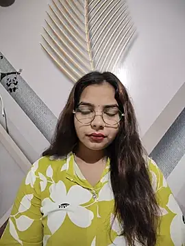 Snapshot of Himani_0122 chatting on July 10, 2026, 2:55 am Himani 0122 online show from July 10, 2026, 2:55 am