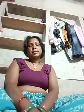 Shreya pandit online show from April 13, 2026, 6:45 pm