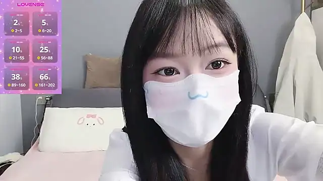  nannan  online show from April 17, 2026, 4:32 pm