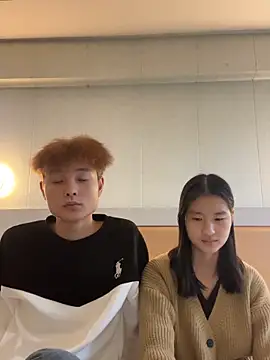 Snapshot of BY-668 chatting on December 15, 2025, 1:06 pm BY-668 online show from December 15, 2025, 1:06 pm