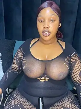 Snapshot of THICKBARBIE32 chatting on June 24, 2026, 9:56 pm THICKBARBIE32 online show from June 24, 2026, 9:56 pm