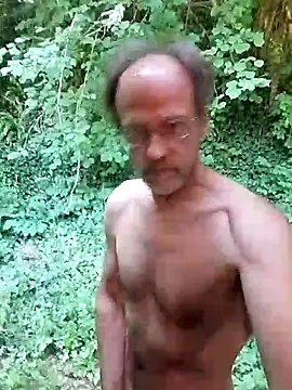 Snapshot of Quebec46 chatting on June 19, 2026, 6:19 am Quebec46 online show from June 19, 2026, 6:19 am
