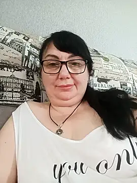 Snapshot of MariSwan222 chatting on July 9, 2026, 12:59 pm MariSwan222 online show from July 9, 2026, 12:59 pm