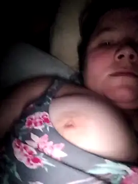 Franzinha2275 online show from April 19, 2026, 4:57 am