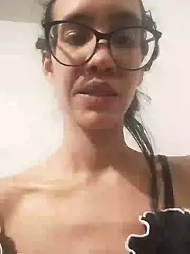 BranquinhaDLC online show from April 12, 2026, 10:46 pm