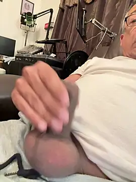 tigre6911 online show from April 6, 2026, 8:26 am