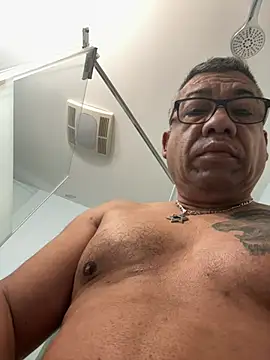Snapshot of tigre6911 chatting on April 28, 2026, 2:10 pm tigre6911 online show from April 28, 2026, 2:10 pm