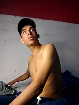 Snapshot of pecosossSense chatting on December 18, 2025, 6:12 pm pecosossSense online show from December 18, 2025, 6:12 pm