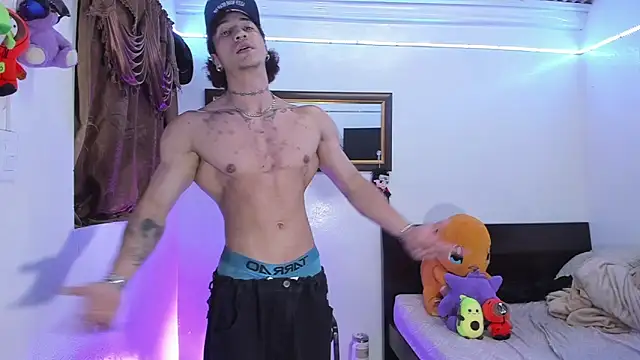 Bull  fit online show from April 5, 2026, 6:09 am