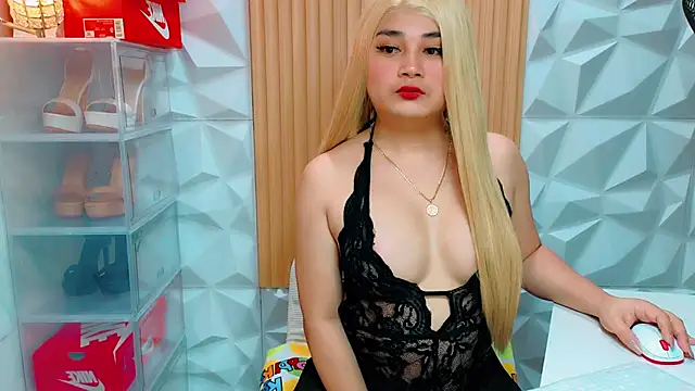 flirt ashly online show from December 19, 2025, 6:27 am