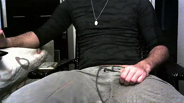 3LEGSSS online show from January 11, 2026, 5:20 pm