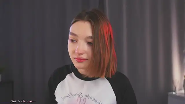 Leyla crsh online show from March 22, 2026, 5:00 am