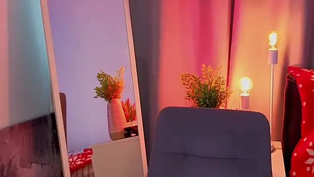 Snapshot of Leyla_crsh chatting on February 23, 2026, 5:30 am Leyla crsh online show from February 23, 2026, 5:30 am