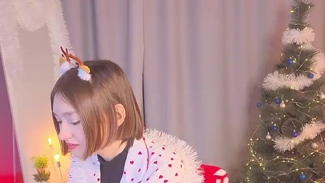 Snapshot of Leyla_crsh chatting on December 22, 2025, 5:07 am Leyla crsh online show from December 22, 2025, 5:07 am