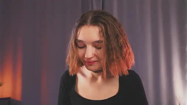 Leyla crsh online show from March 21, 2026, 4:57 am