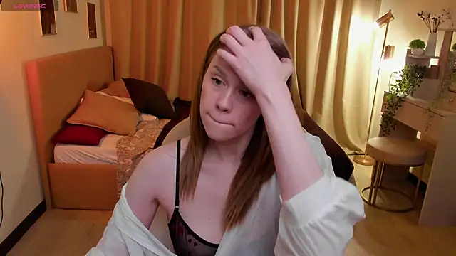 Snapshot of Alison_Doody chatting on April 23, 2026, 7:37 am Alison Doody online show from April 23, 2026, 7:37 am