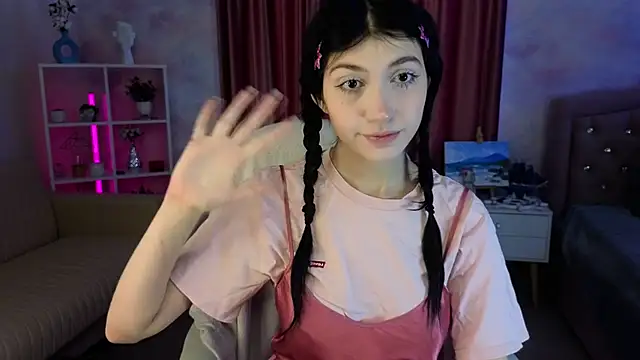 Mila Whelson online show from February 20, 2026, 1:35 pm